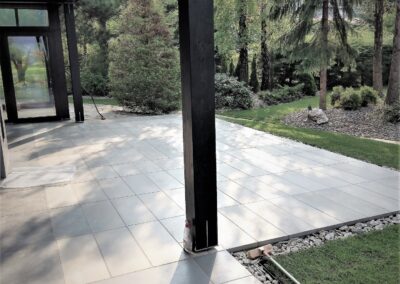 Taras w płytach betonowych